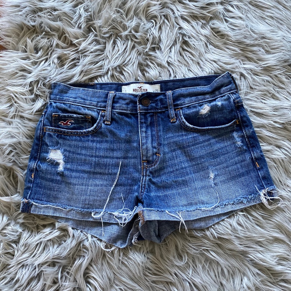 HOLLISTER high rise shorts